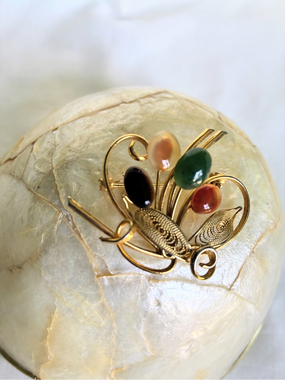 Vintage Gold Tone Multi-Colored Gemstone Brooch Tigers eye, Agate, Jade